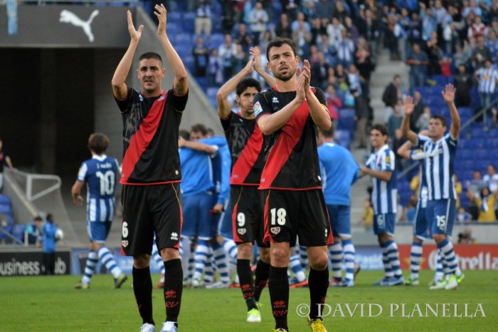 Els jugadors del Rayo, abatuts, dones les gràcies als seus aficionats | David Planella