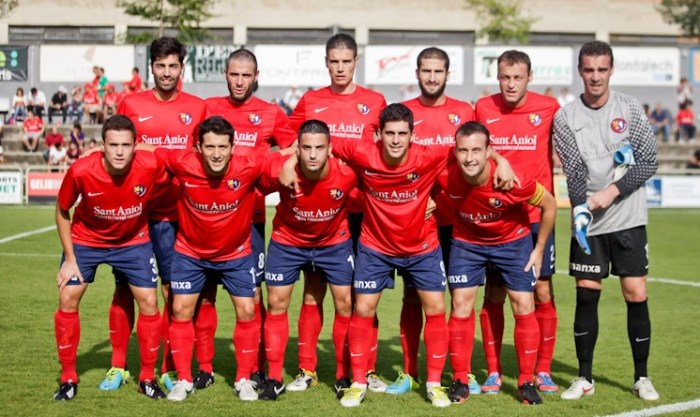 La UE Olot s'ha adaptat ràpidament a la Segona B | MARTÍ ALBESA