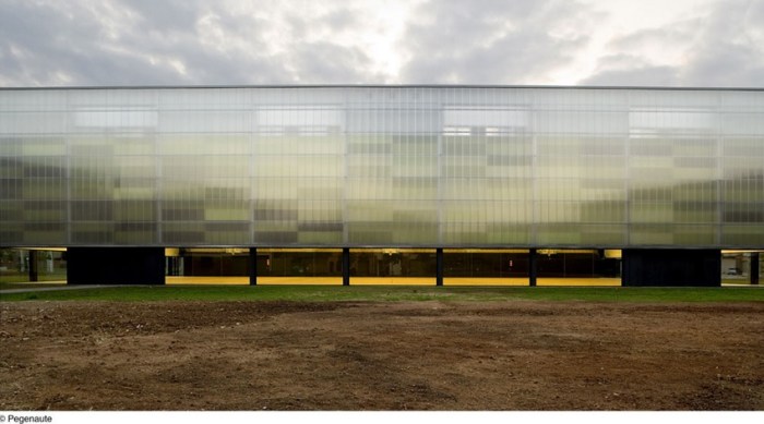 El nou pavelló poliesportiu d'Olot va ser inaugurat l'any 2010 | PEGENAUTE (BCQ ARQUITECTES)